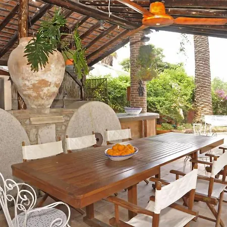 Alkantara Villa *