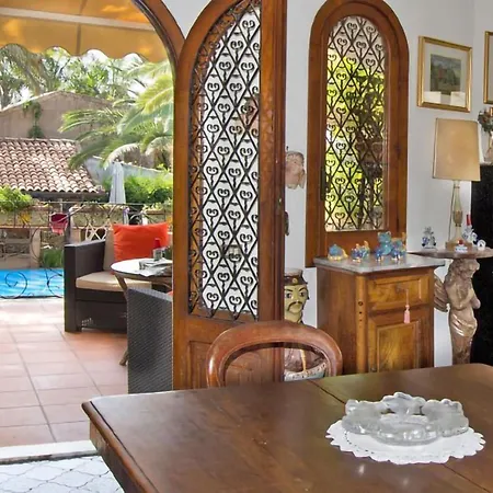 Alkantara Villa *